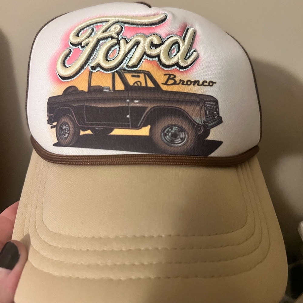 Ford Bronco Trucker Hat NWOT airbrush look with embroidery. H3 Headwear.